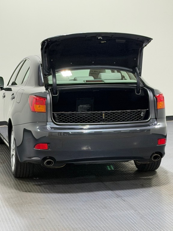 2006 Lexus IS Image 12
