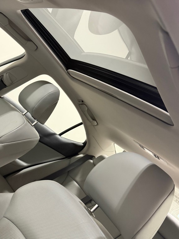2006 Lexus IS Image 16