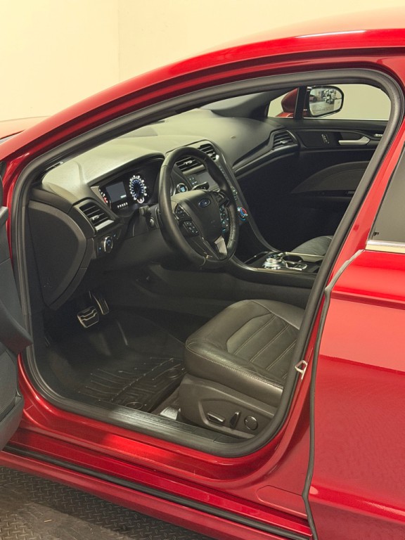 2017 Ford Fusion Image 8