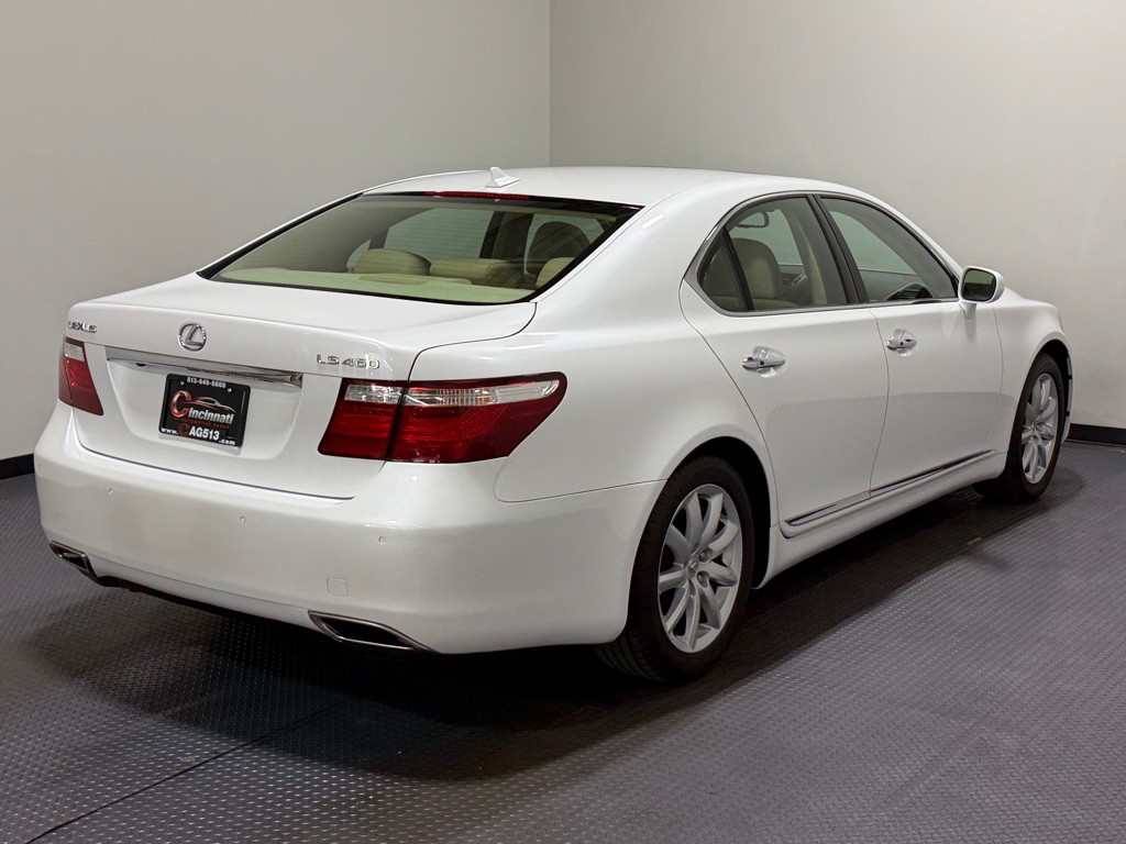 2007 Lexus LS Image 5