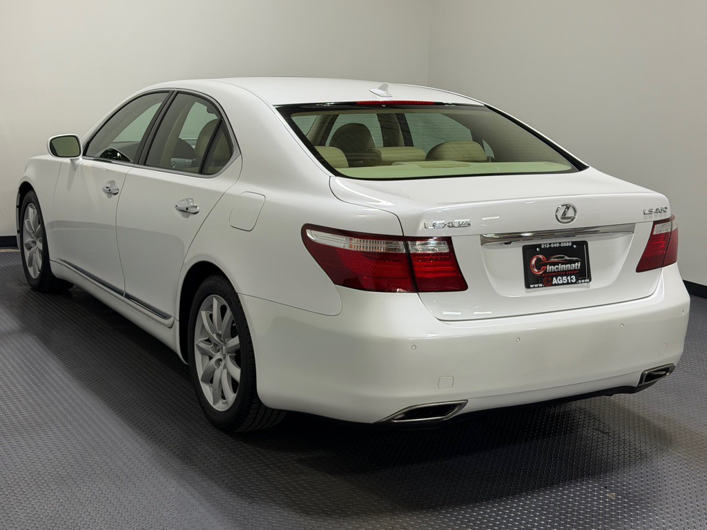 2007 Lexus LS Image 7