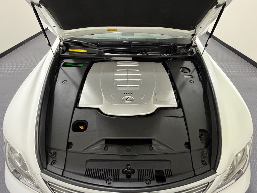 2007 Lexus LS Image 17