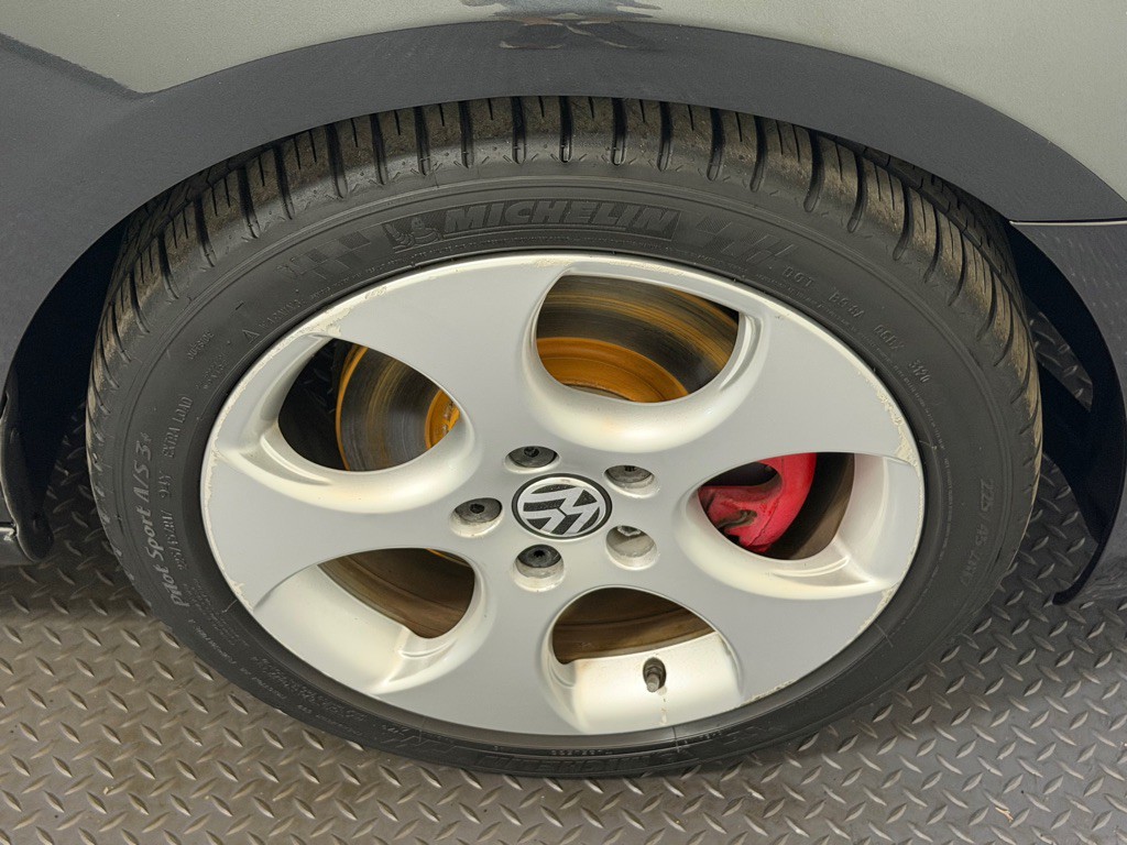 2010 Volkswagen GTI Image 18