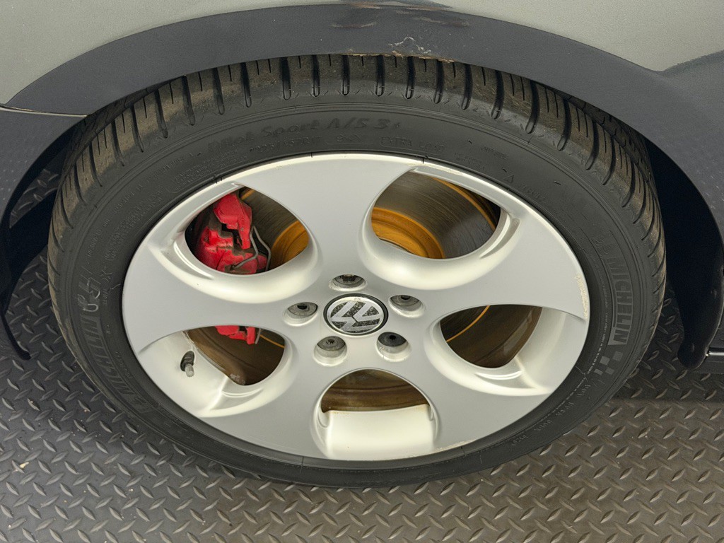 2010 Volkswagen GTI Image 21