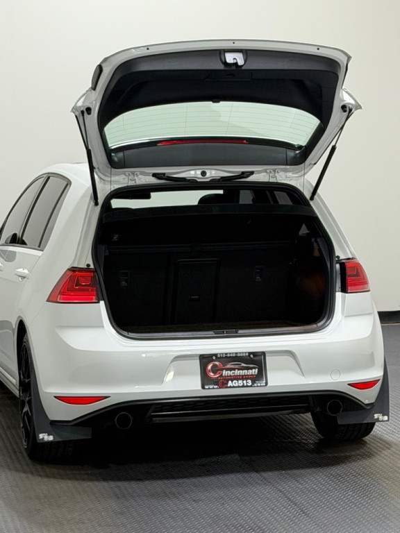 2016 Volkswagen GTI Image 12