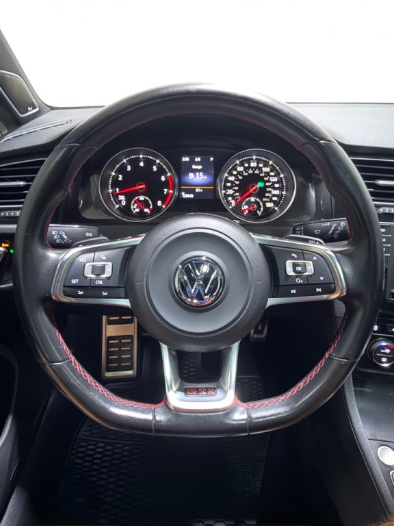 2016 Volkswagen GTI Image 15