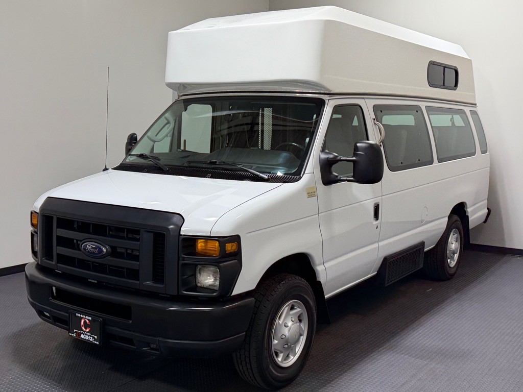 2013 Ford Econoline Image 1