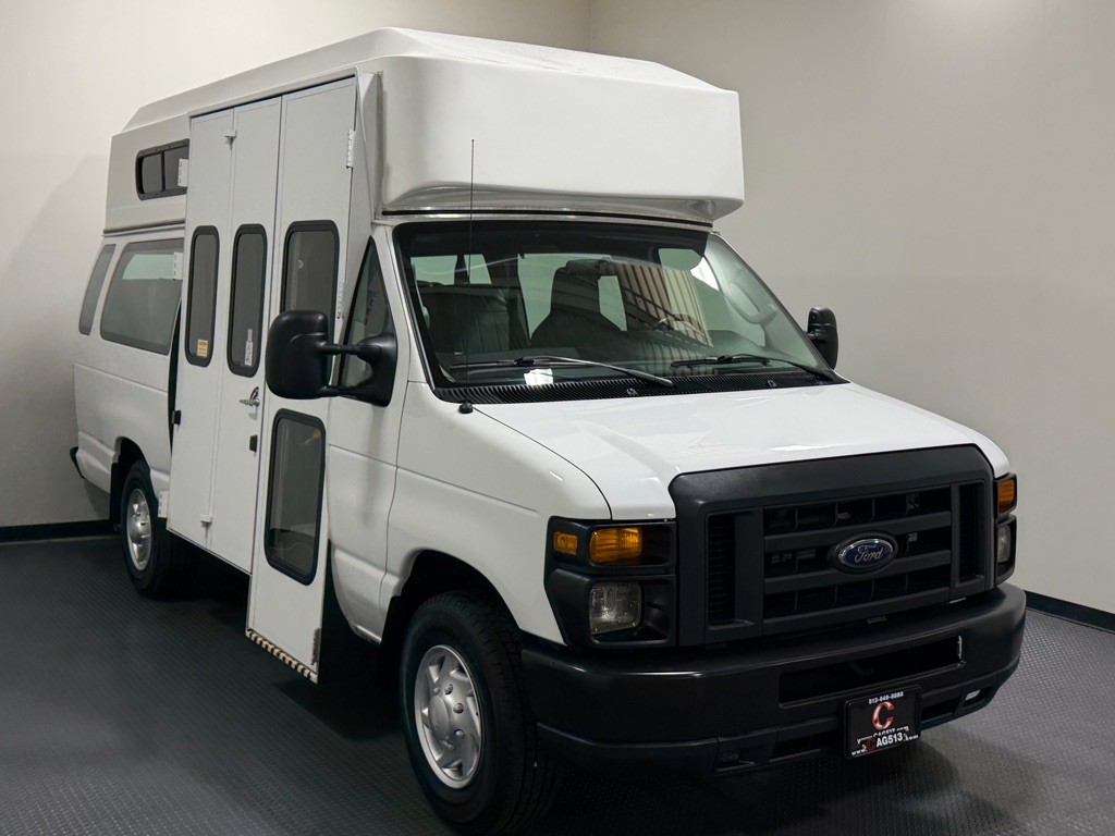 2013 Ford Econoline Image 4