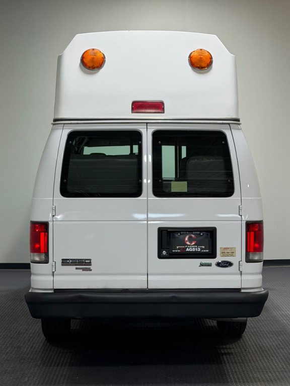 2013 Ford Econoline Image 6