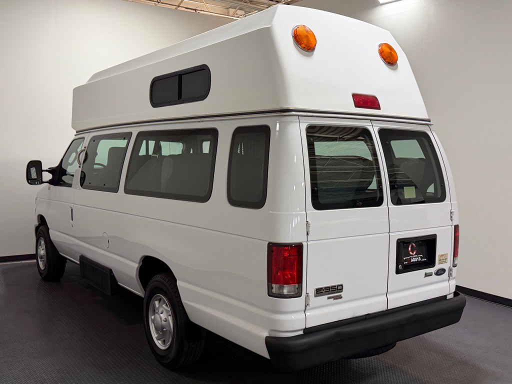 2013 Ford Econoline Image 7