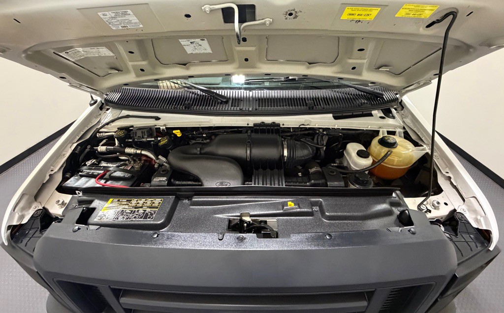 2013 Ford Econoline Image 22