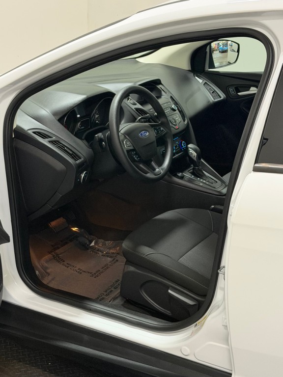 2018 Ford Focus Image 8