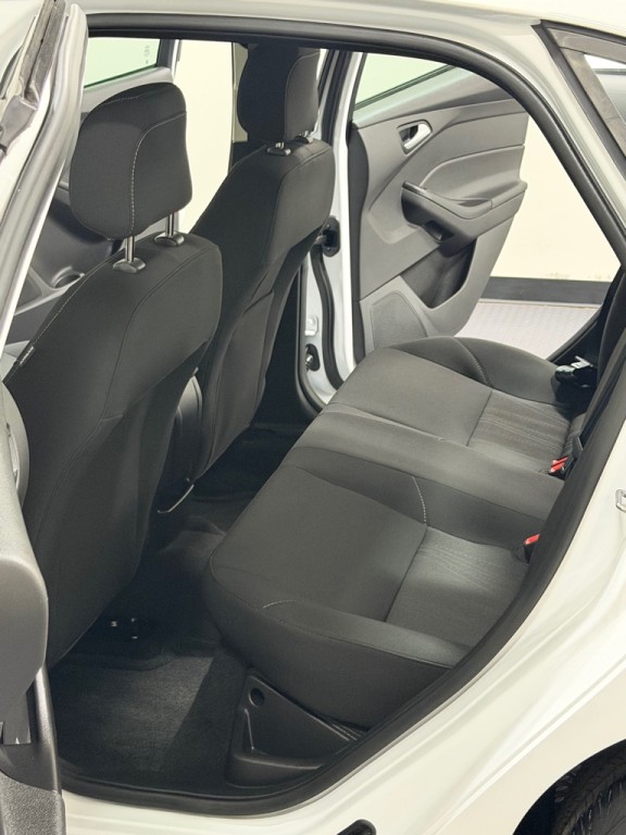 2018 Ford Focus Image 9