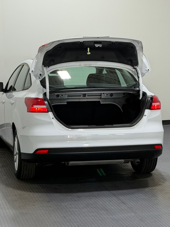 2018 Ford Focus Image 12