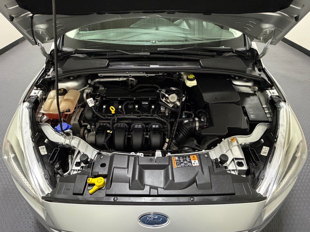 2017 Ford Focus Image 16