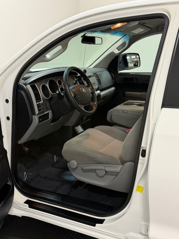 2012 Toyota Tundra Image 8