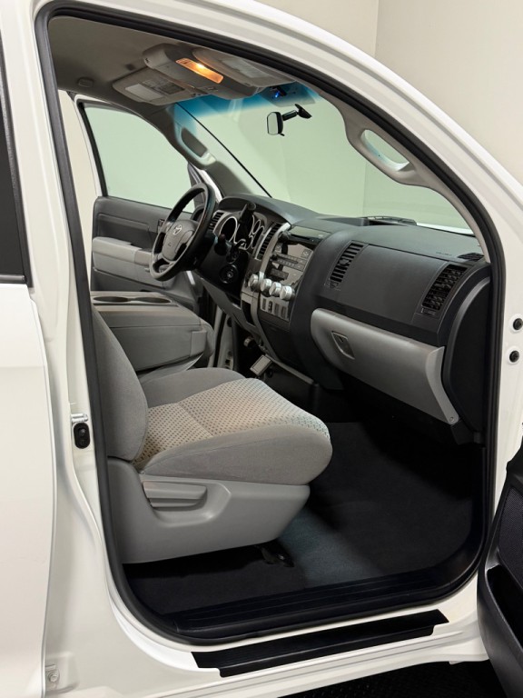 2012 Toyota Tundra Image 11