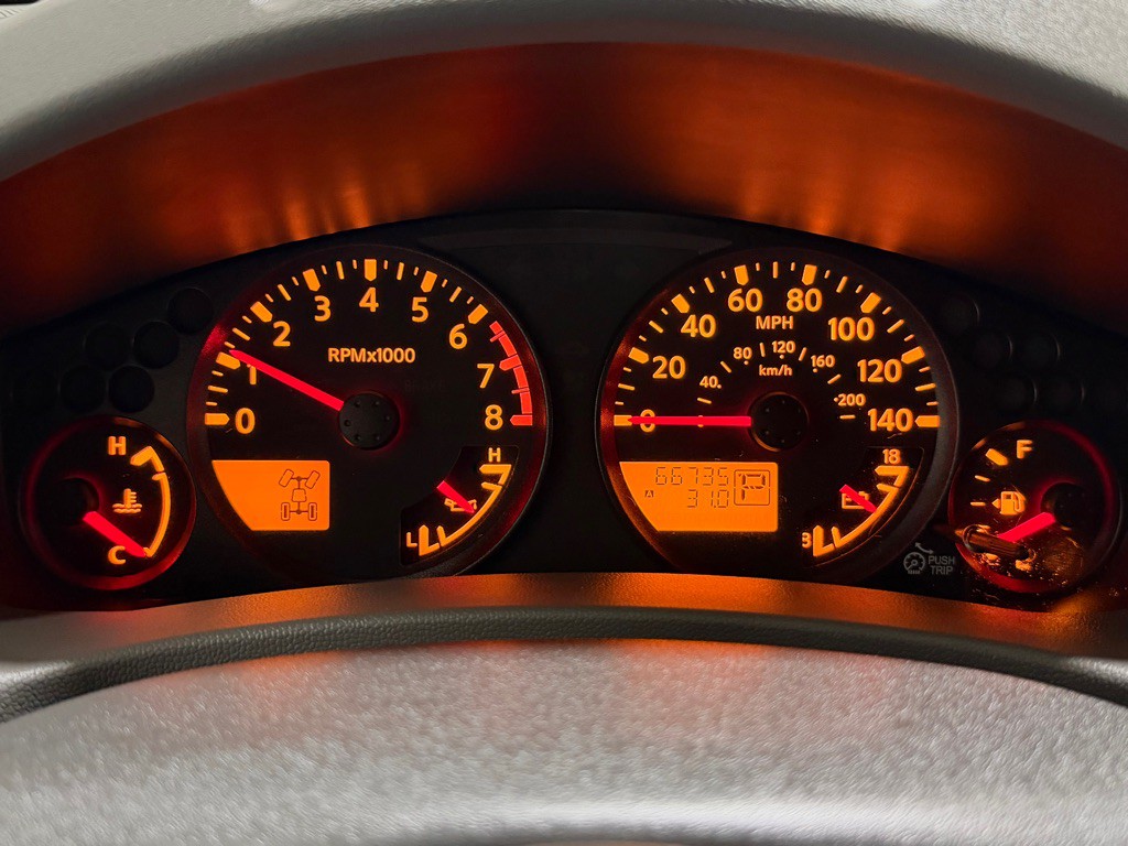2012 Nissan Xterra Image 13
