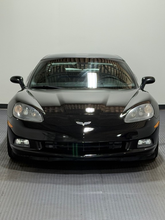 2007 Chevrolet Corvette Image 2