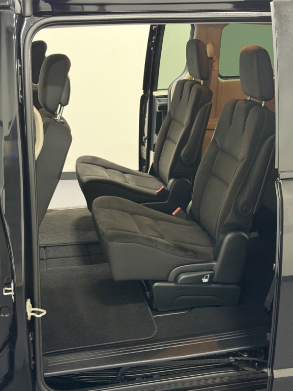 2018 Dodge Grand Caravan Image 9