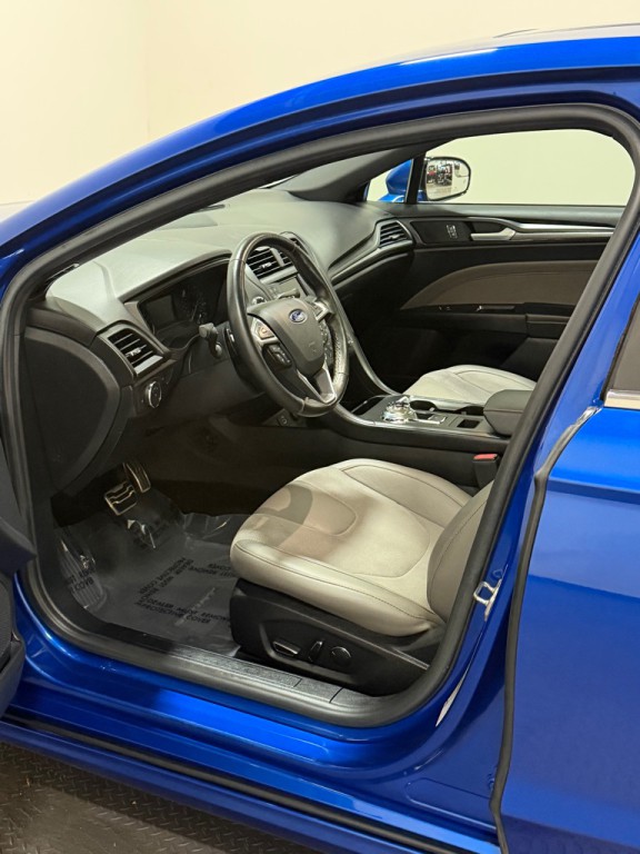 2017 Ford Fusion Image 8