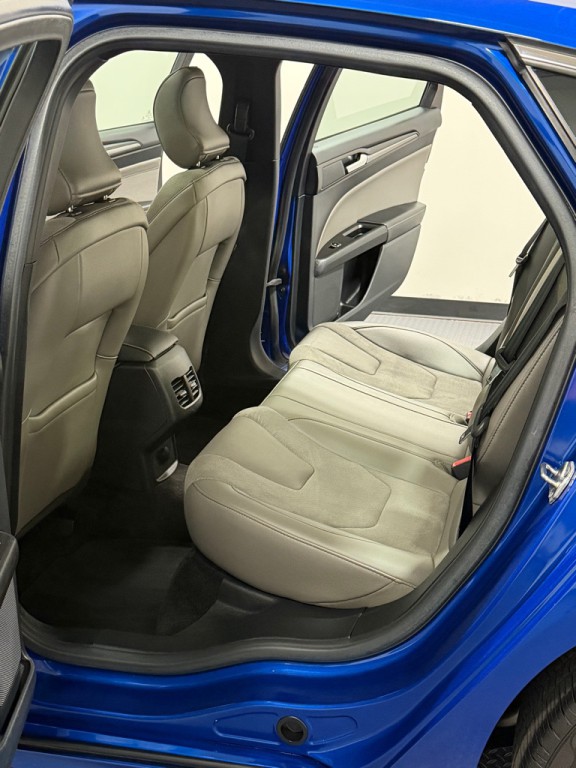 2017 Ford Fusion Image 9