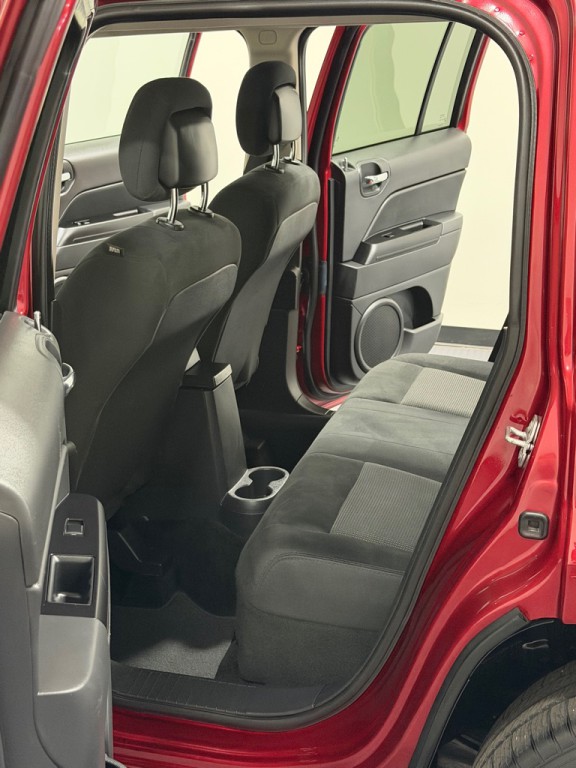 2015 Jeep Patriot Image 9