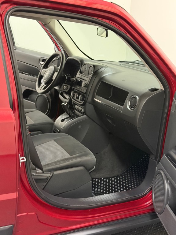 2015 Jeep Patriot Image 11