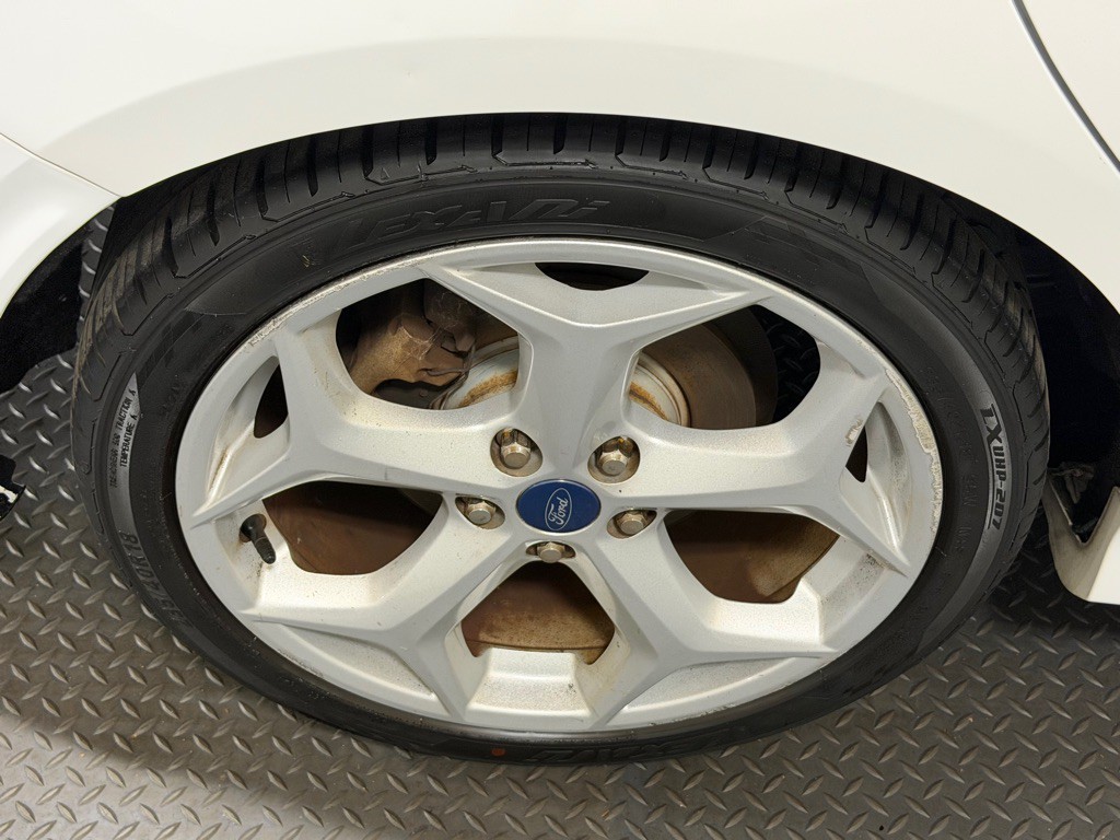 2014 Ford Focus Image 18