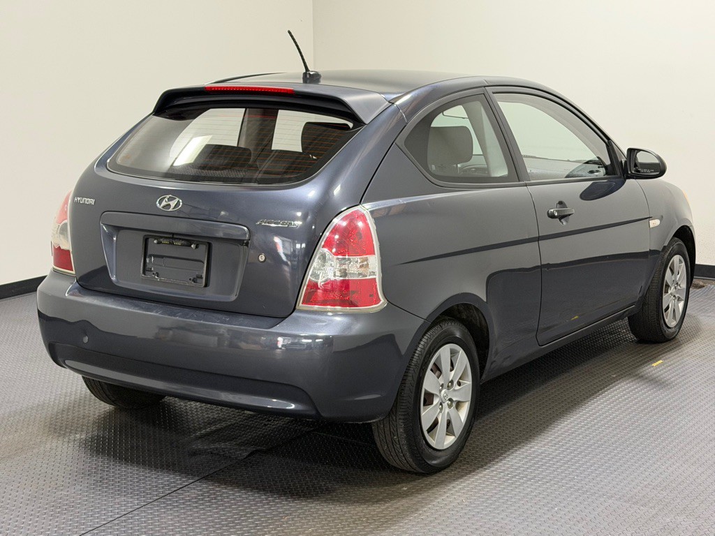 2008 Hyundai Accent Image 5