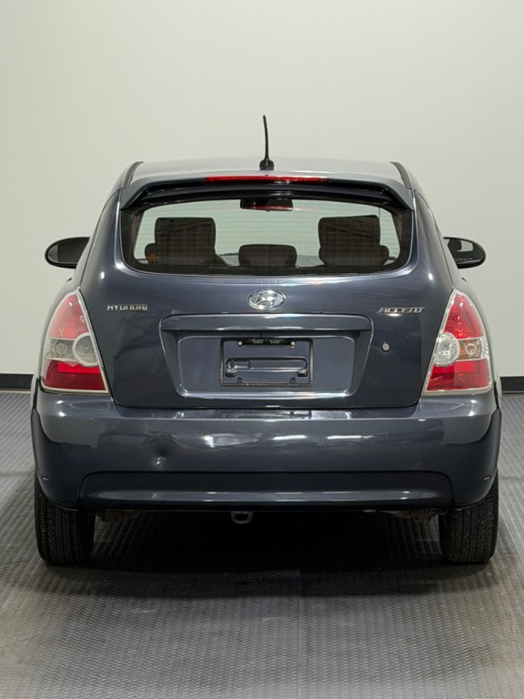 2008 Hyundai Accent Image 6