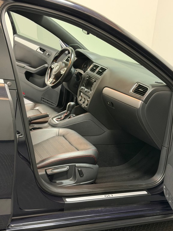 2014 Volkswagen Jetta Image 11