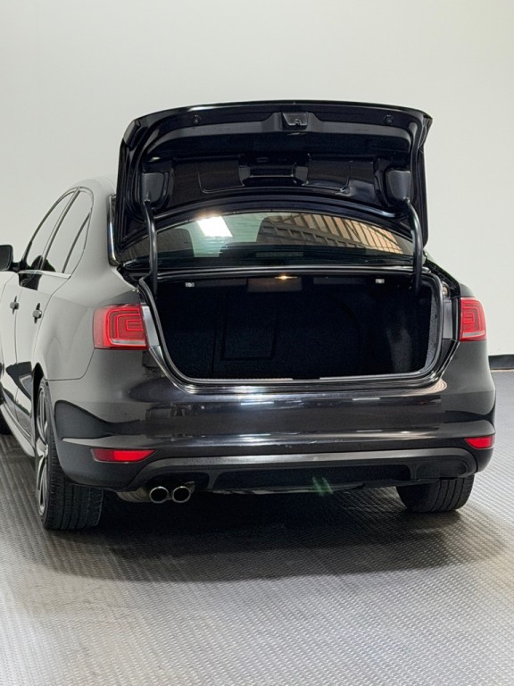 2014 Volkswagen Jetta Image 12