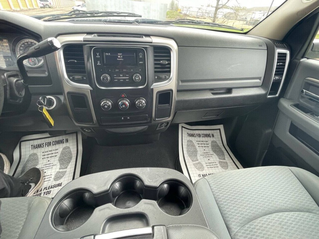 2013 RAM 1500 Image 2