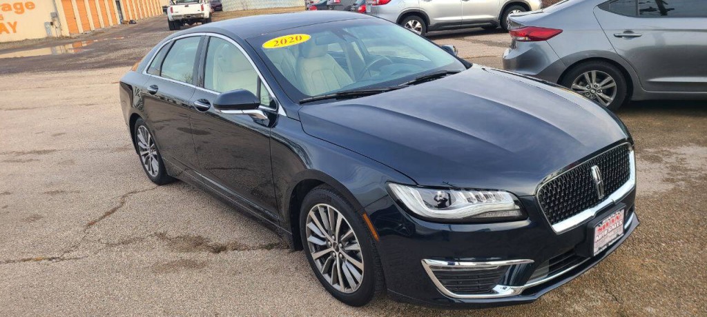 2020 Lincoln MKZ Image 2