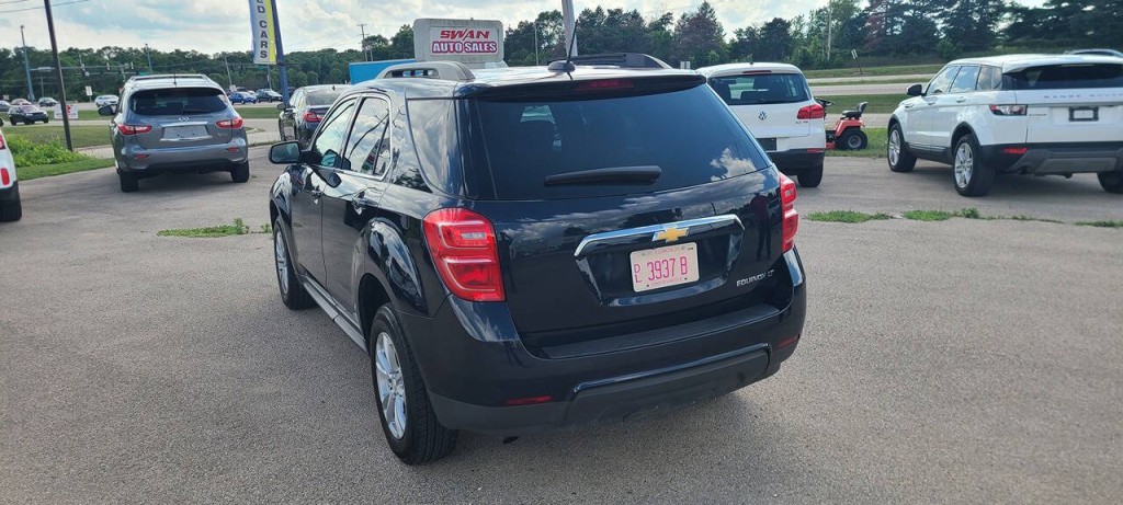 2016 Chevrolet Equinox Image 2