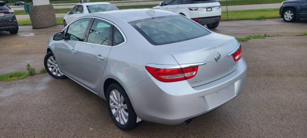 2015 Buick Verano Image 4