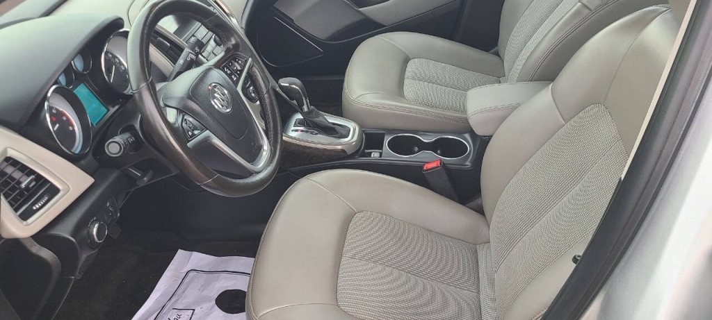 2015 Buick Verano Image 9
