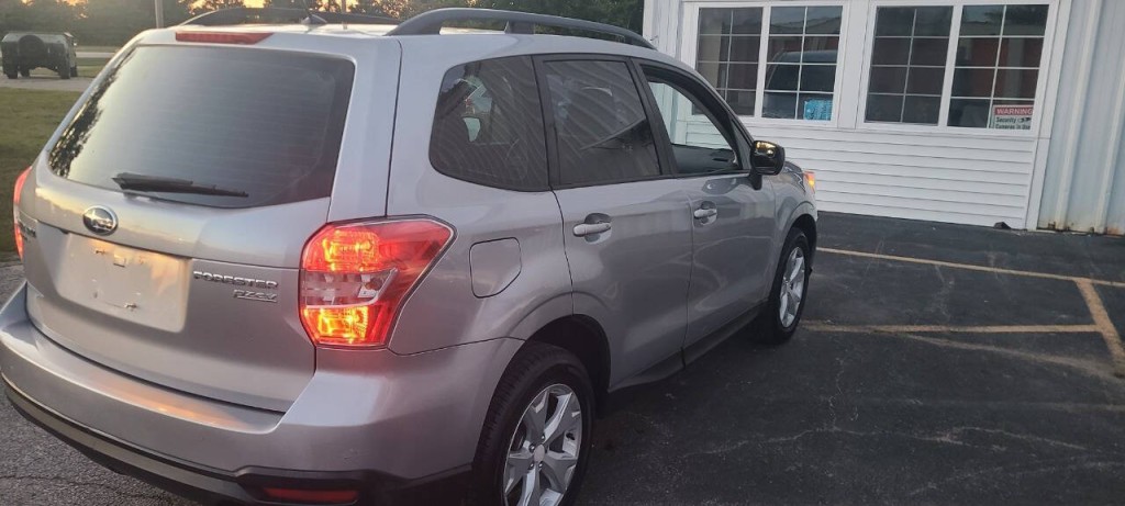 2015 Subaru Forester Image 3