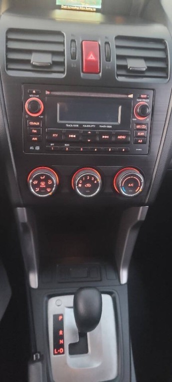 2015 Subaru Forester Image 9