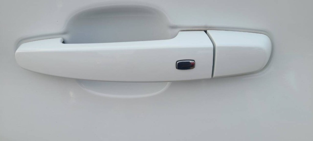 2018 Chevrolet Traverse Image 2