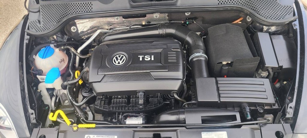 2016 Volkswagen Beetle Image 5