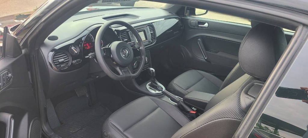 2016 Volkswagen Beetle Image 7