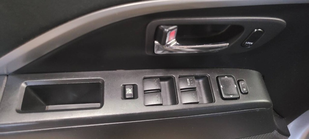 2015 Mazda Mazda5 Image 11