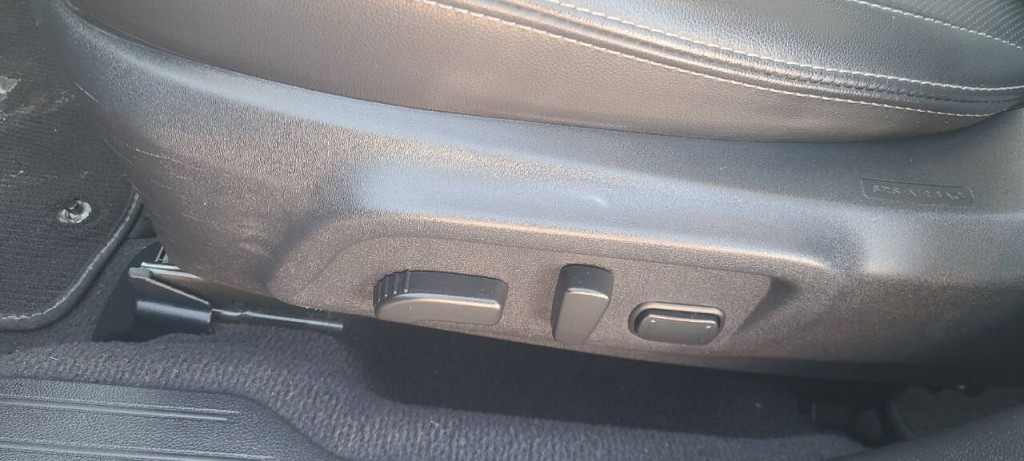 2017 Subaru Legacy Image 6