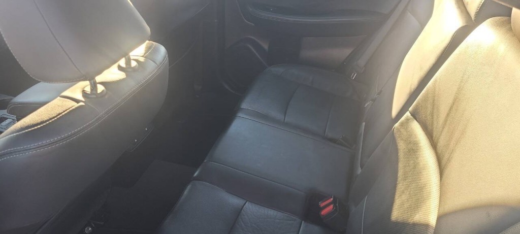 2017 Subaru Legacy Image 7