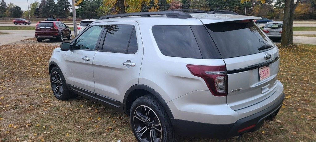 2014 Ford Explorer Image 2