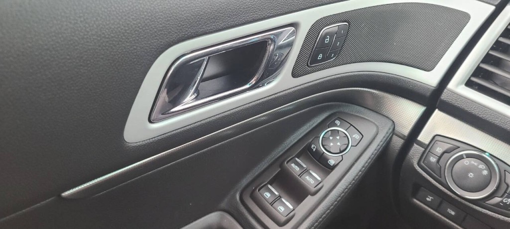 2014 Ford Explorer Image 8