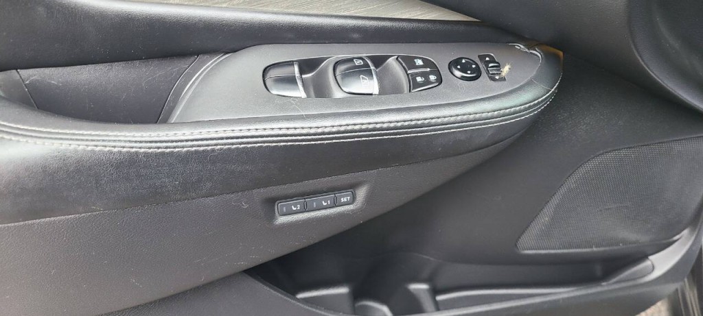 2017 Nissan Murano Image 12