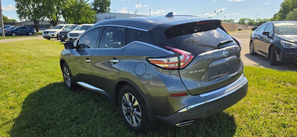 2017 Nissan Murano Image 2